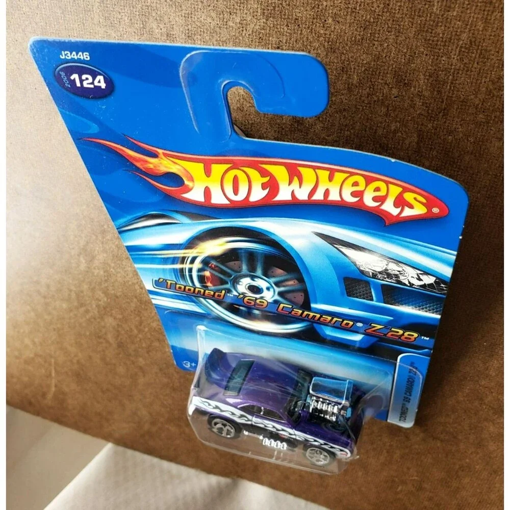 Hot Wheels TOONED '69 CAMARO Z28 Metalflake Purple 124 1:64 K-Mart Exclusive 5SP